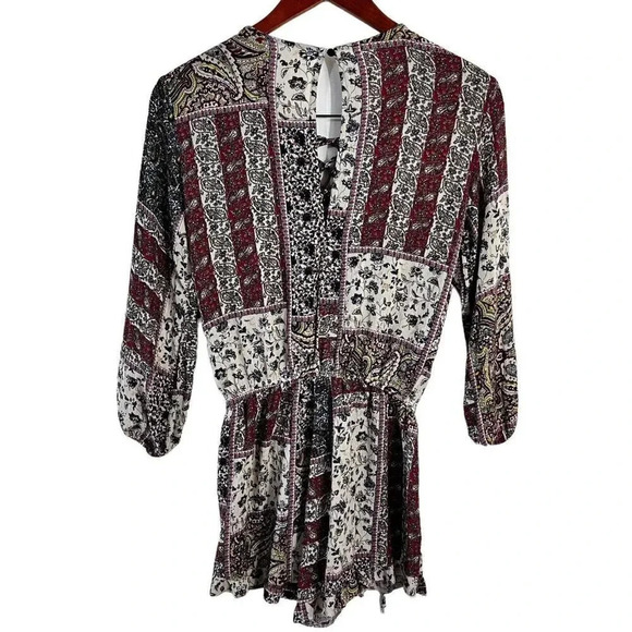 American Eagle Shorts Romper Small Multiprint Paisley Floral Boho Lace Up Chest - Picture 2 of 9